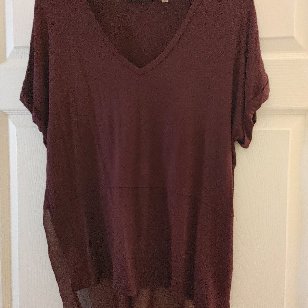 Black Tape Maroon V-Neck Shirt Size Large